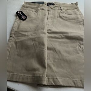 NWT Premium Wear girls size 16 uniform shorts.